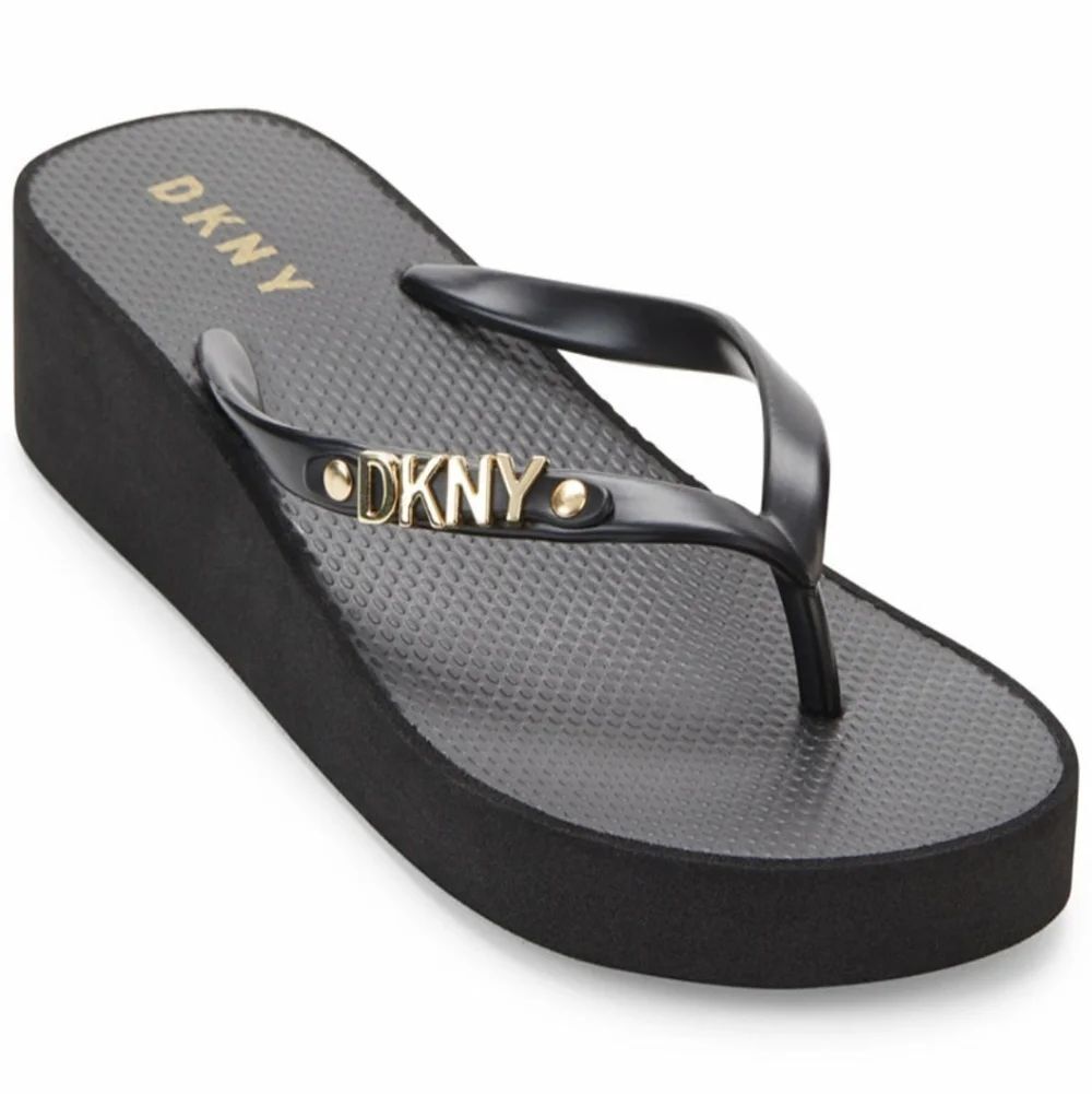 BRAND NEW DKNY THONG WEDGE WOMEN'S ESPADRILLE SANDAL